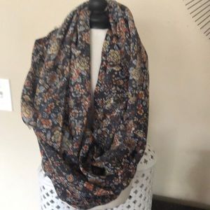 New With Tags LOFT Infinity Scarf